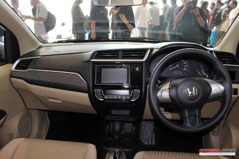 disain interior honda mobilio facelift